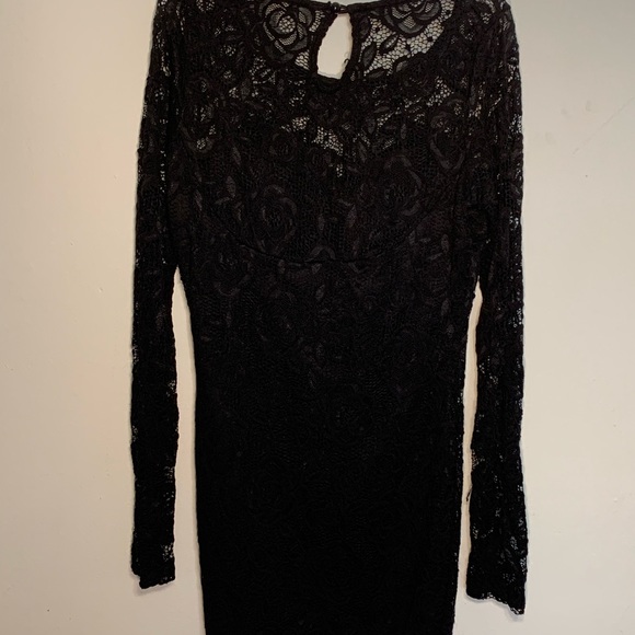 Sarah La Black long sleeve Lace dress SIZE: Medium - Picture 2 of 2